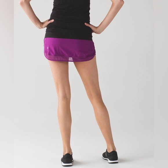 Lululemon Hotty Hot Tennis Running Skirt II
Aurora Size 12 - Picture 9 of 9